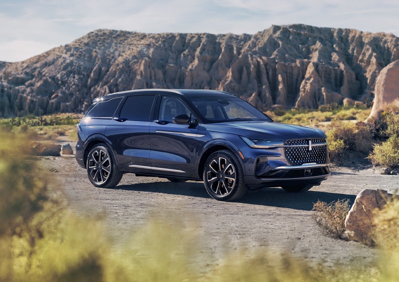 A 2024 Lincoln Nautilus® SUV is parked in a desert national park. | Irwin Lincoln Laconia in Laconia NH