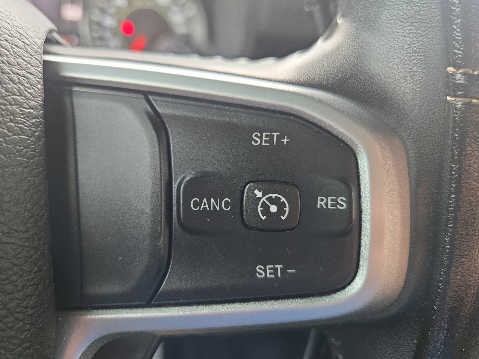 2021 RAM 1500 Big Horn Crew Cab 4x4 5'7" Box