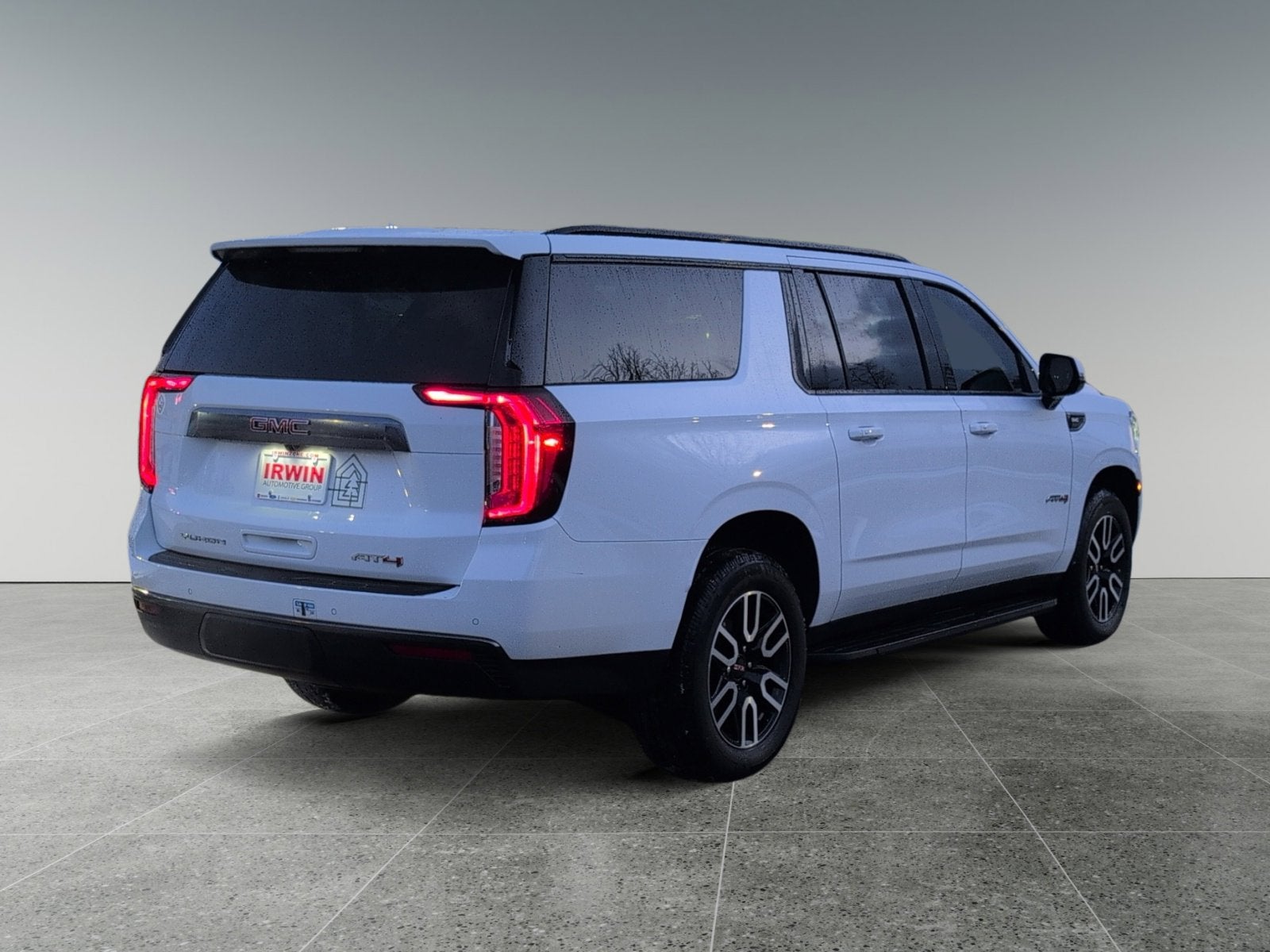 2022 GMC Yukon XL AT4