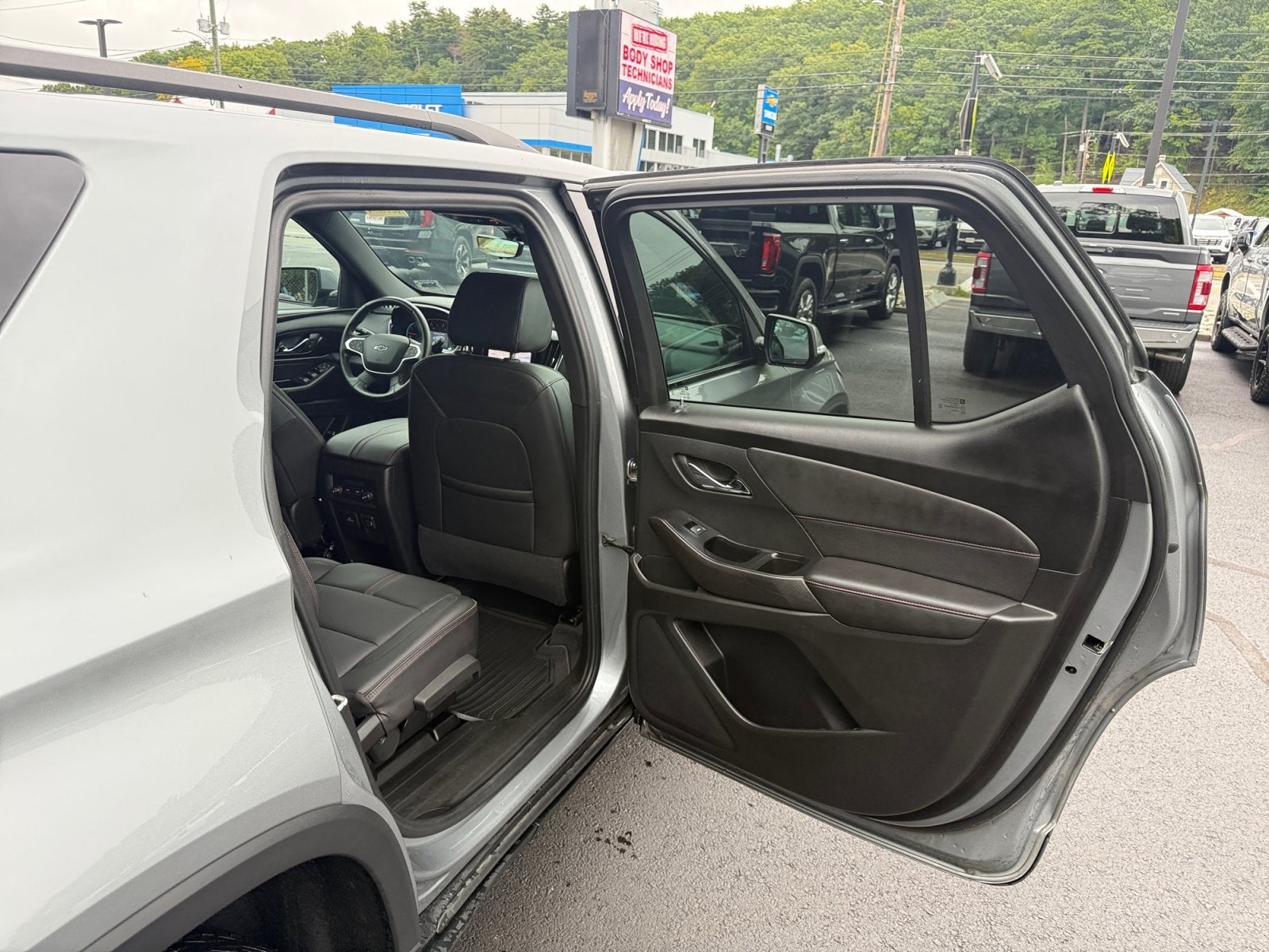 2023 Chevrolet Traverse RS