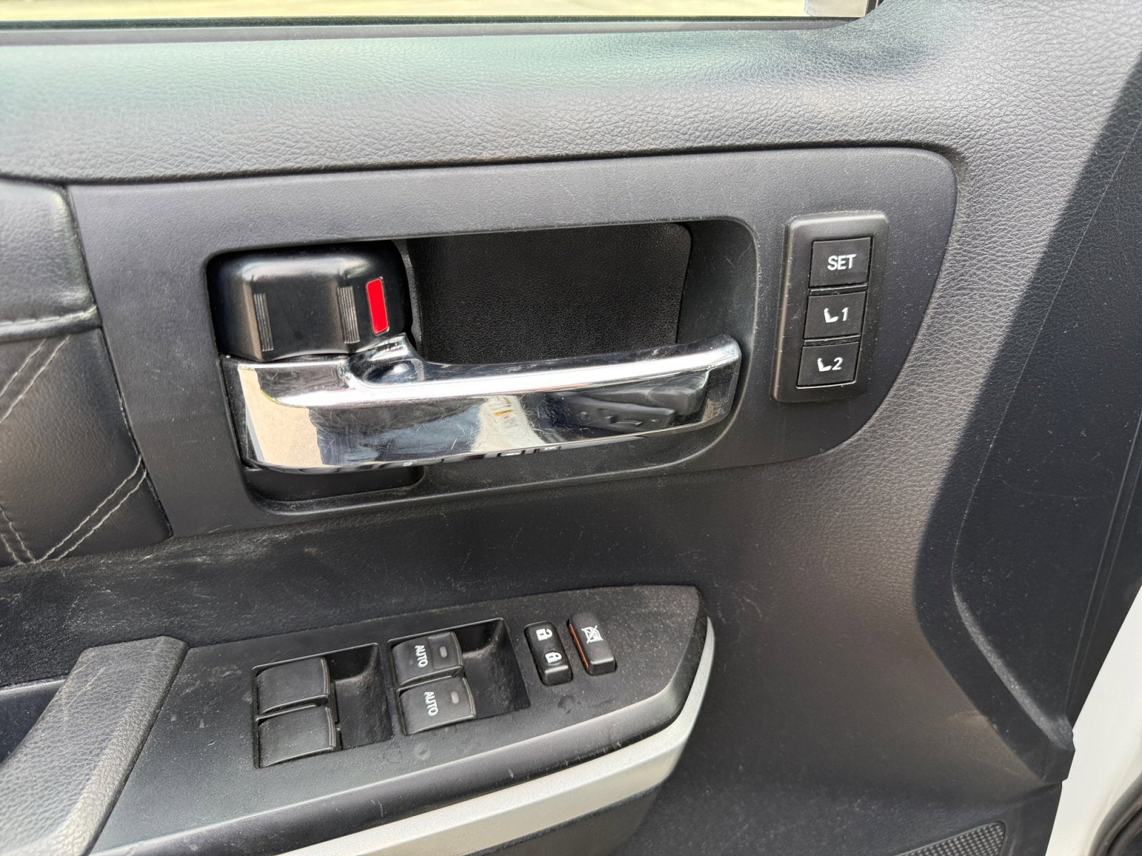 2015 Toyota Tundra Platinum 5.7L V8
