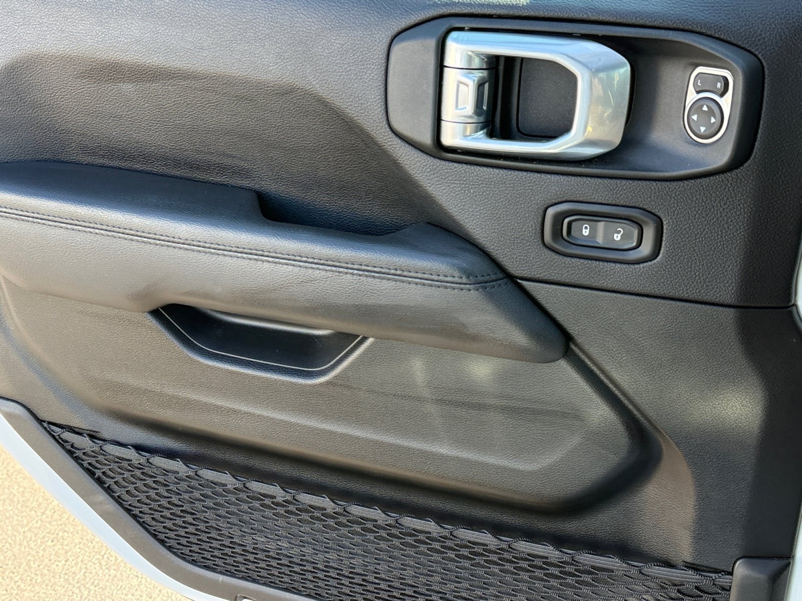 2022 Jeep Wrangler Unlimited Sahara Altitude
