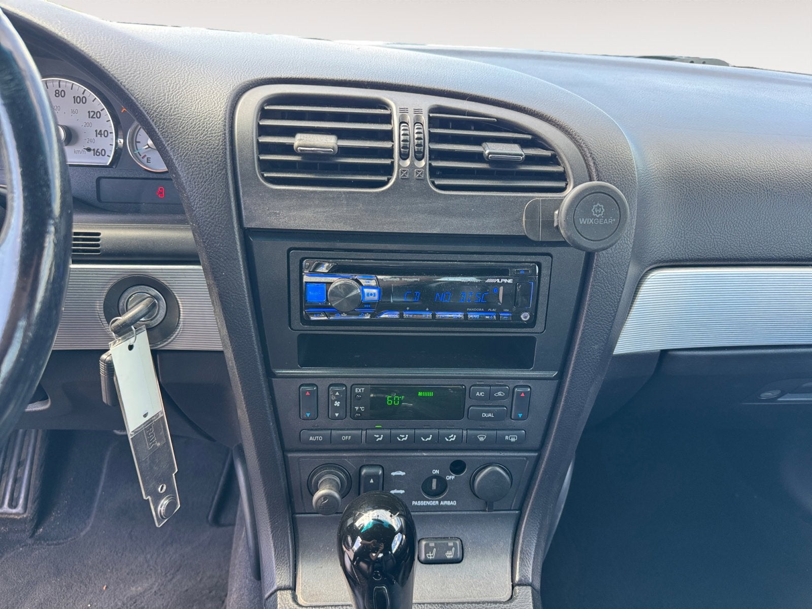 2004 Ford Thunderbird Base