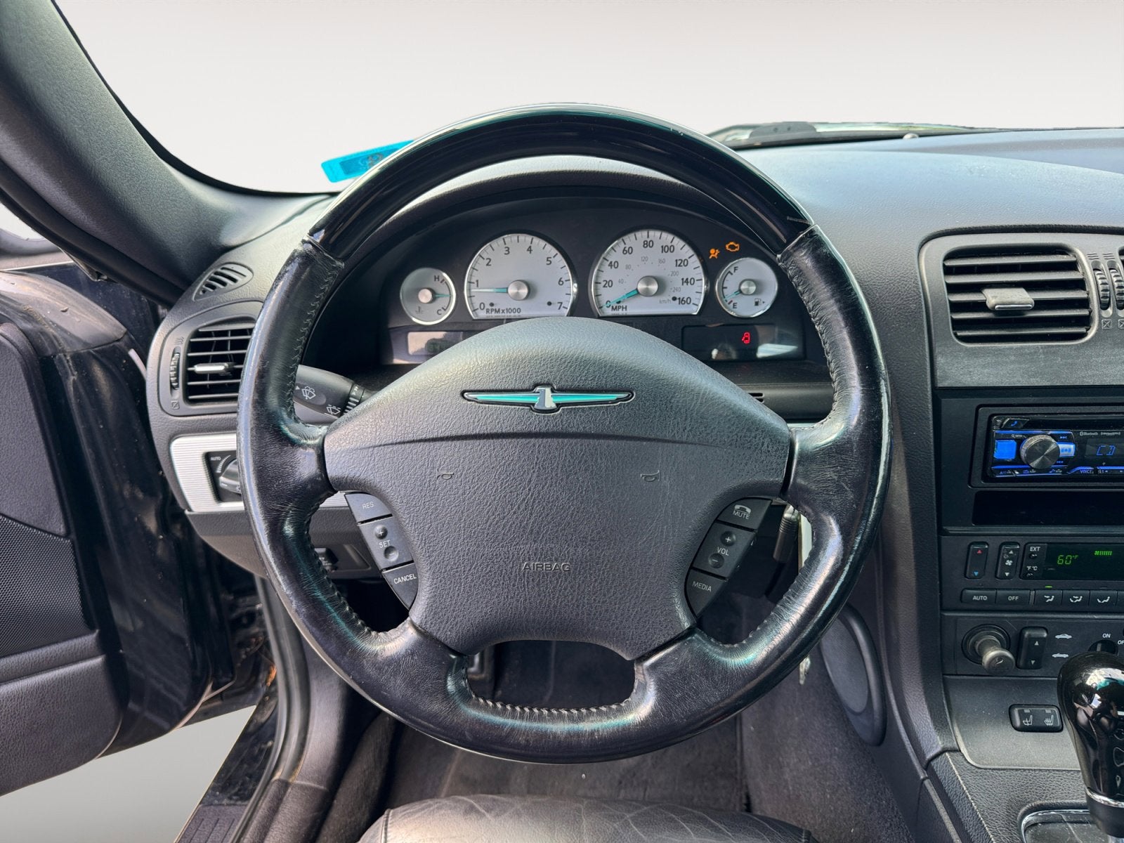 2004 Ford Thunderbird Base