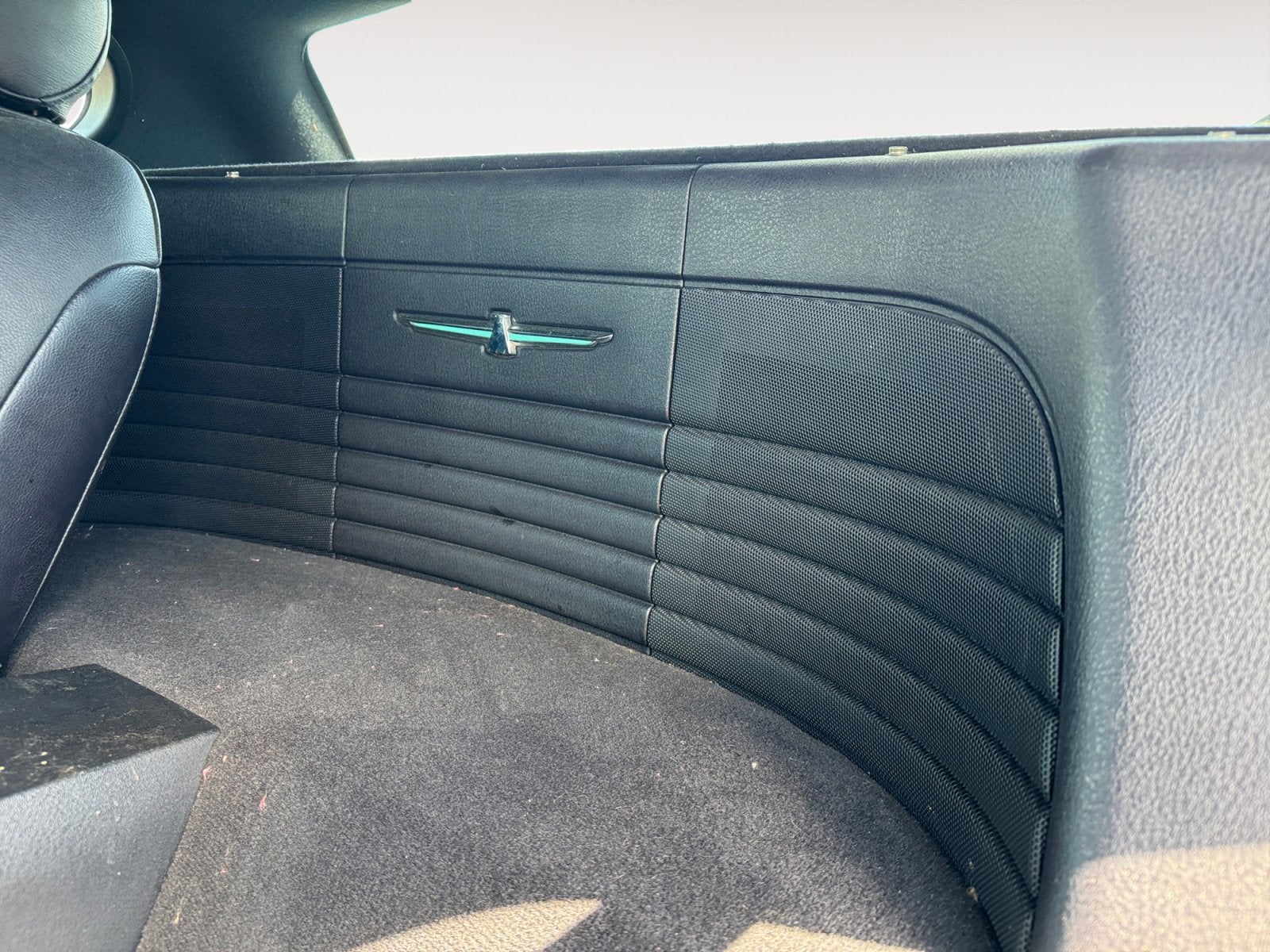 2004 Ford Thunderbird Base