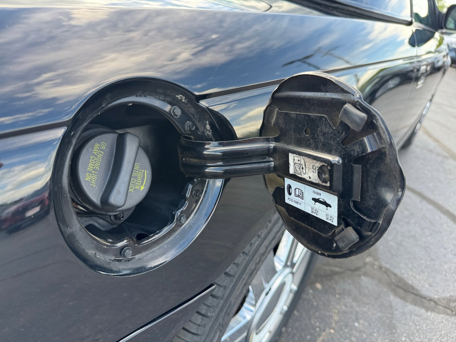 2004 Ford Thunderbird Base