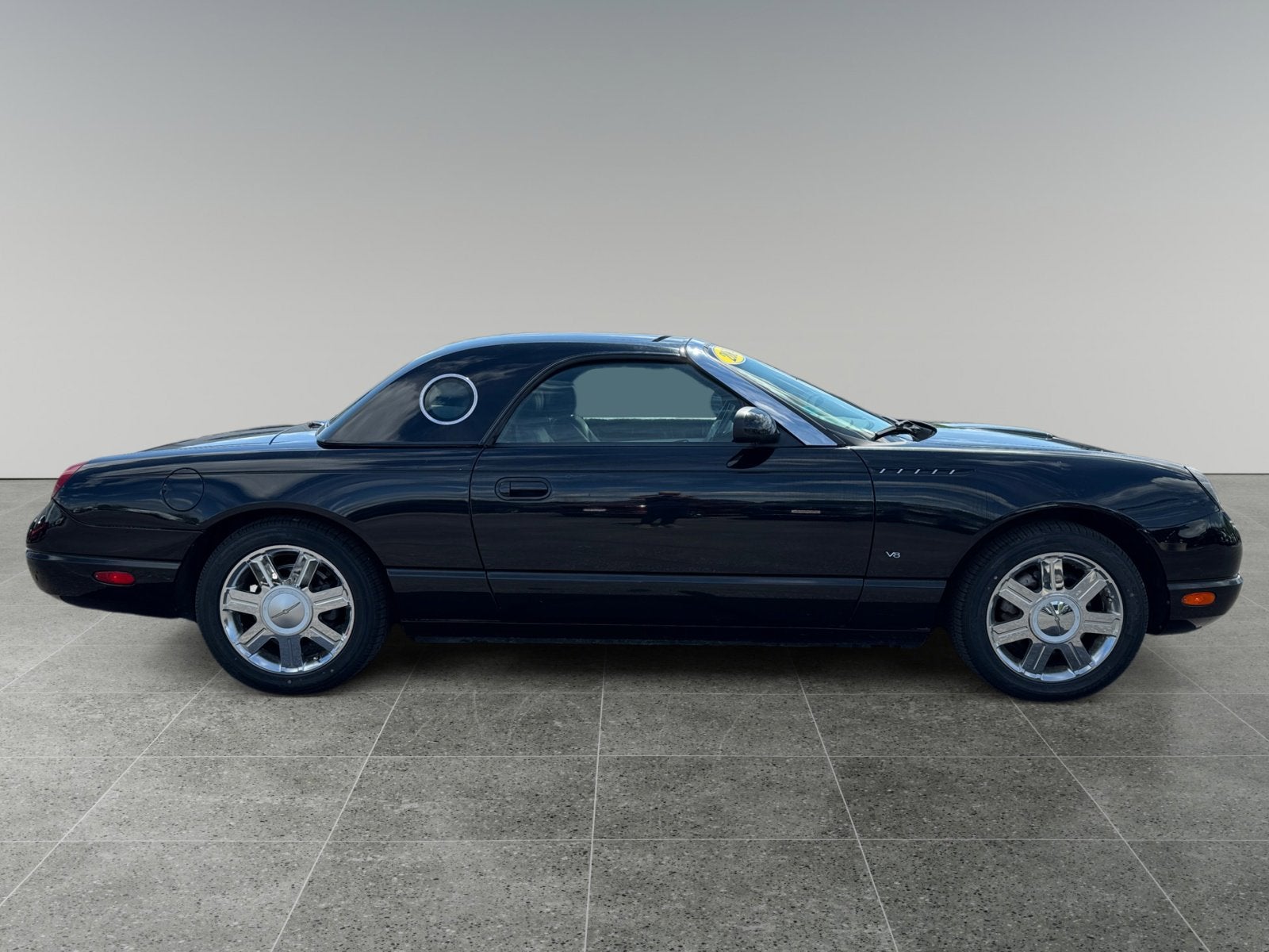 2004 Ford Thunderbird Base