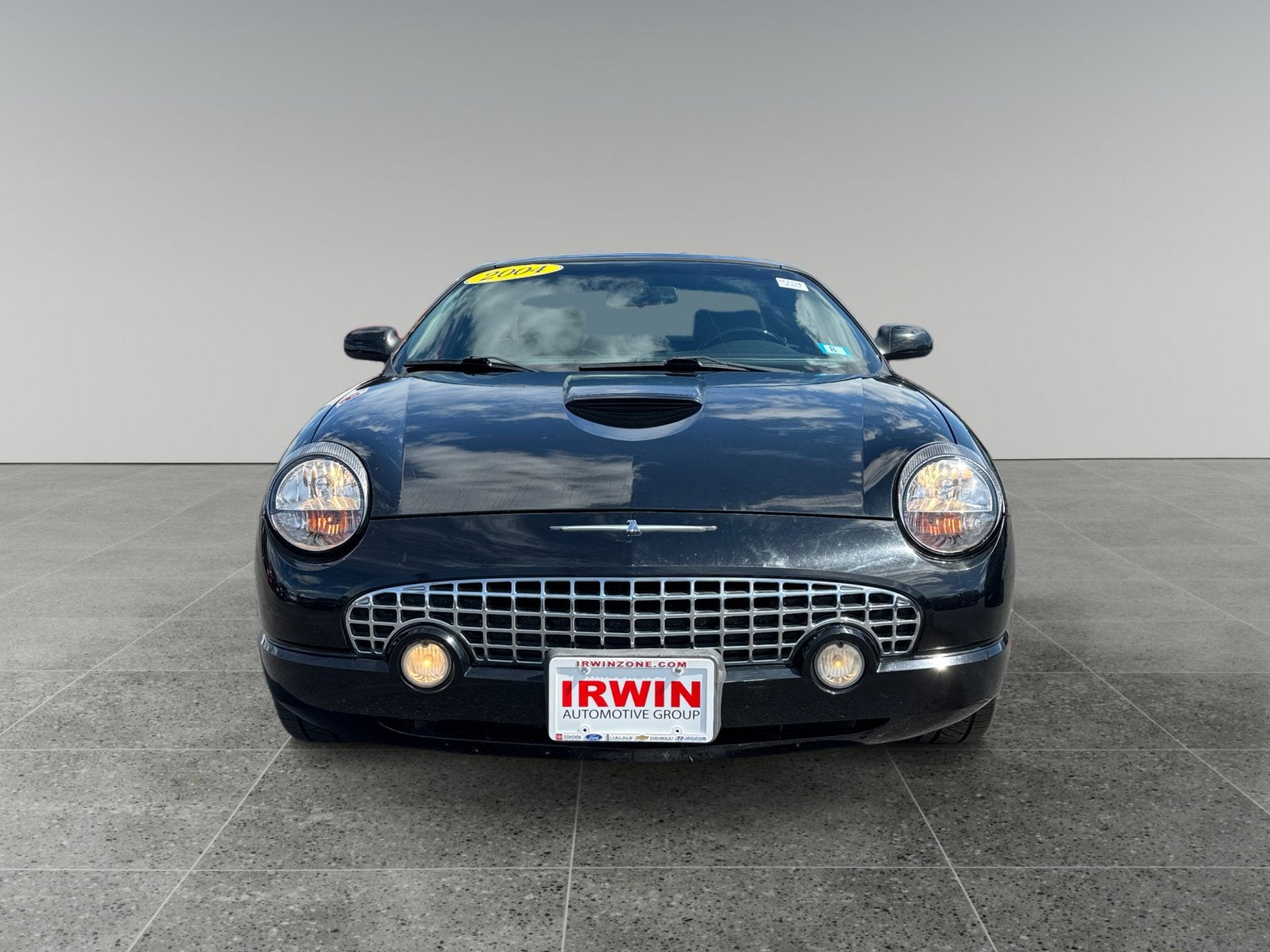 2004 Ford Thunderbird Base
