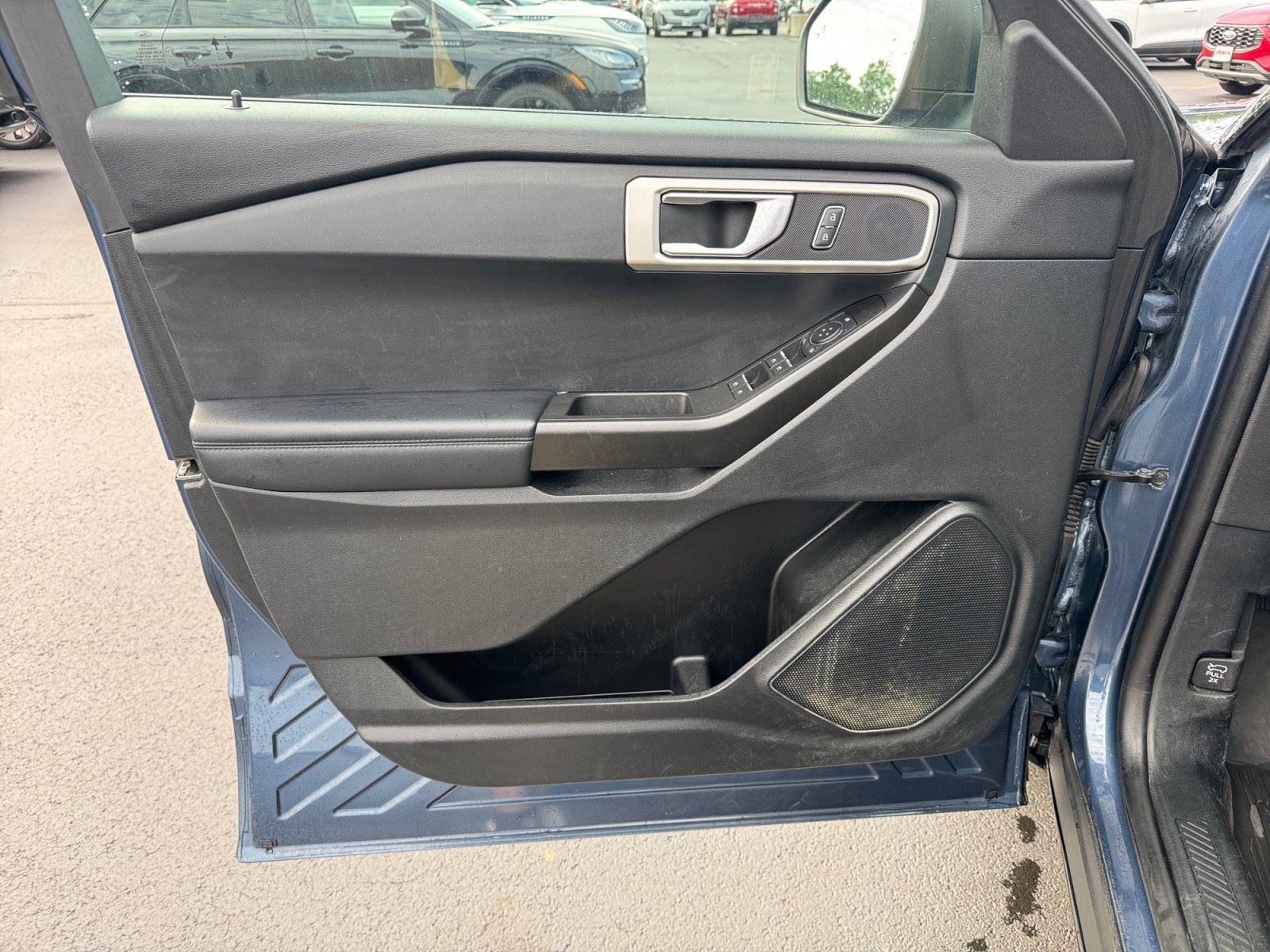 2020 Ford Explorer Base