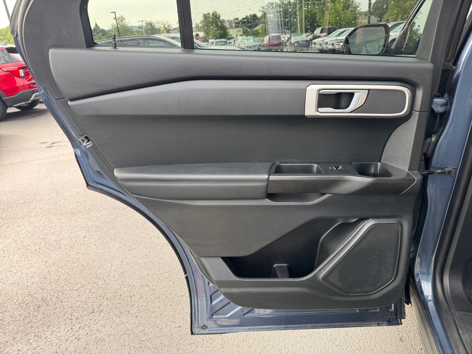 2020 Ford Explorer Base