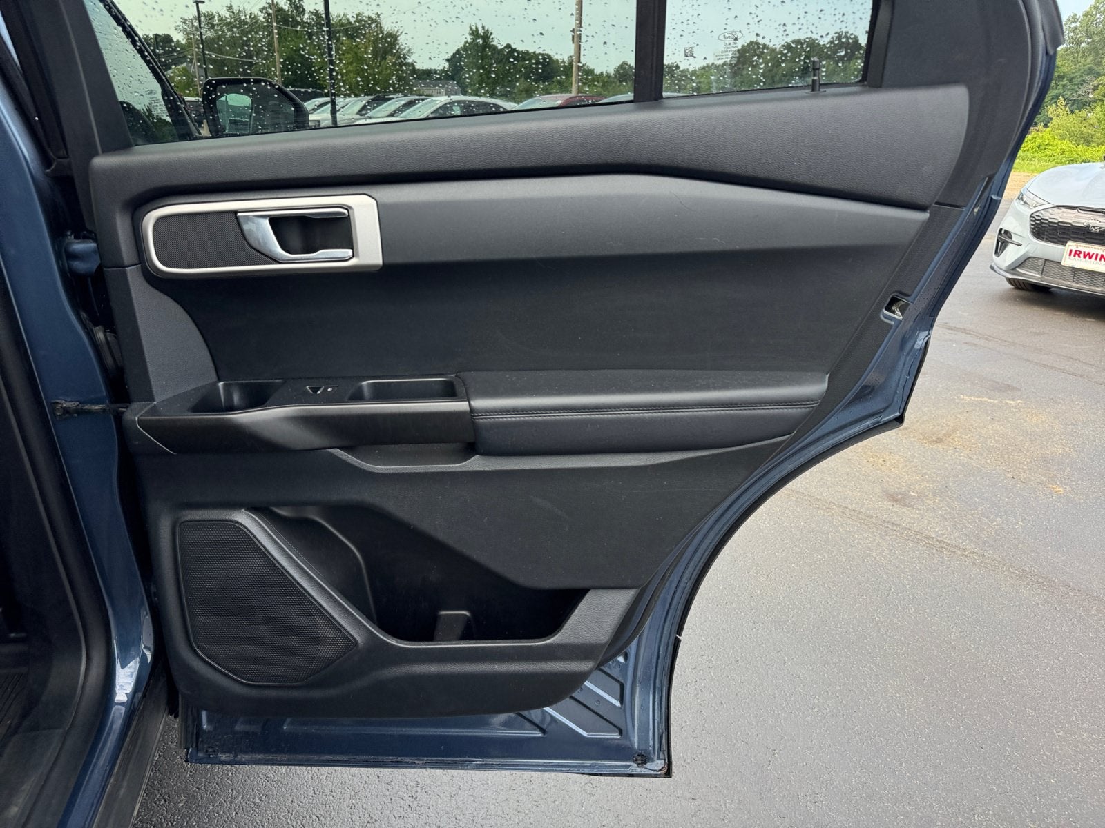2020 Ford Explorer Base