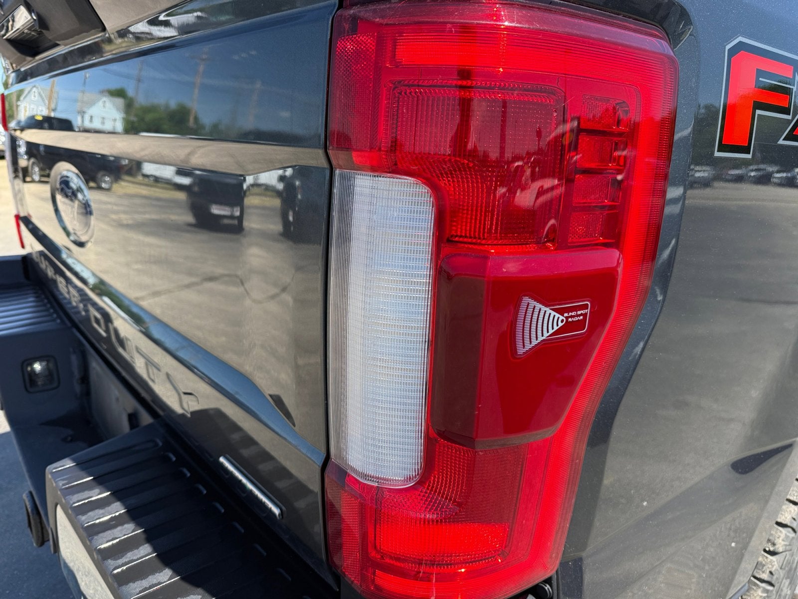 2017 Ford Super Duty F-250 SRW Lariat
