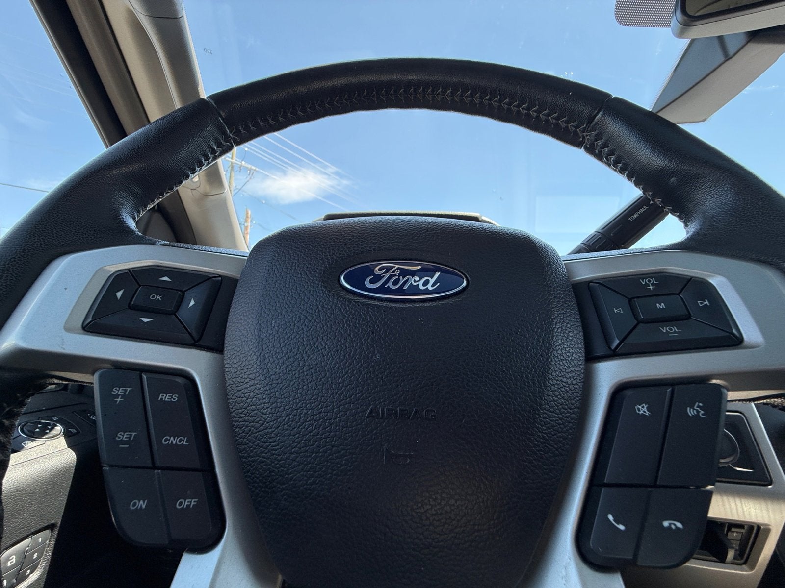 2017 Ford Super Duty F-250 SRW Lariat