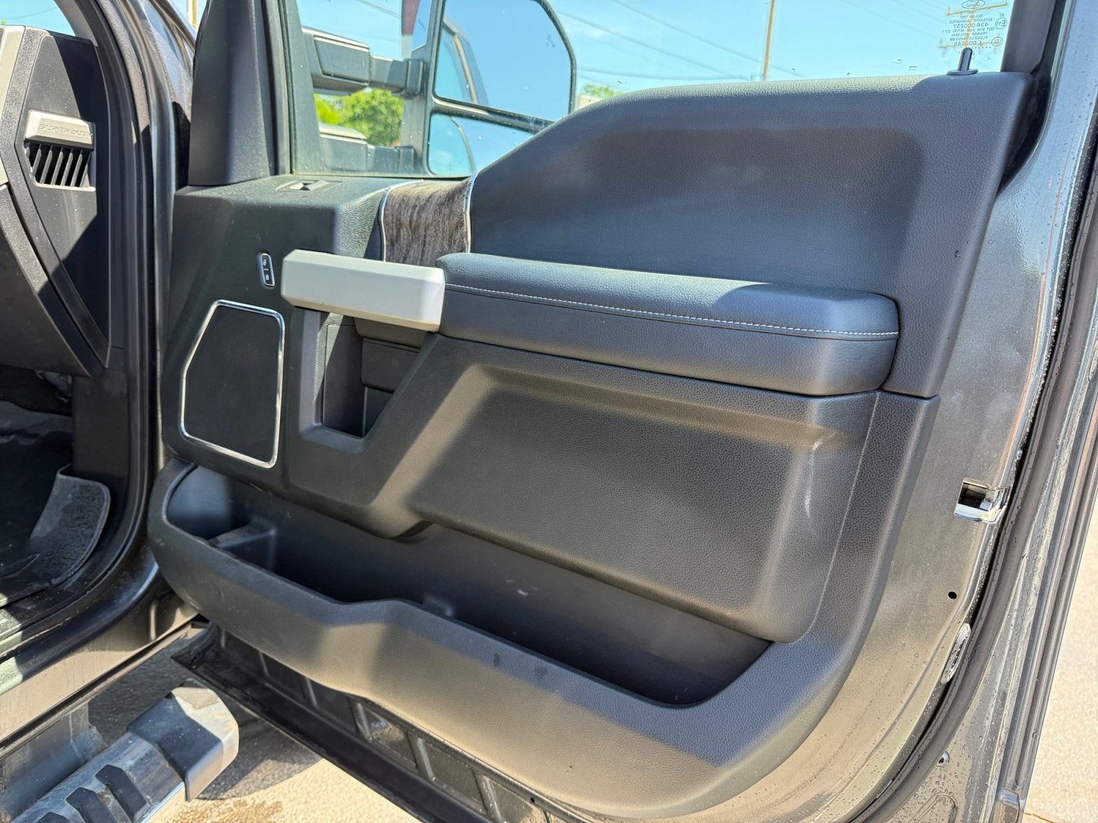 2017 Ford Super Duty F-250 SRW Lariat