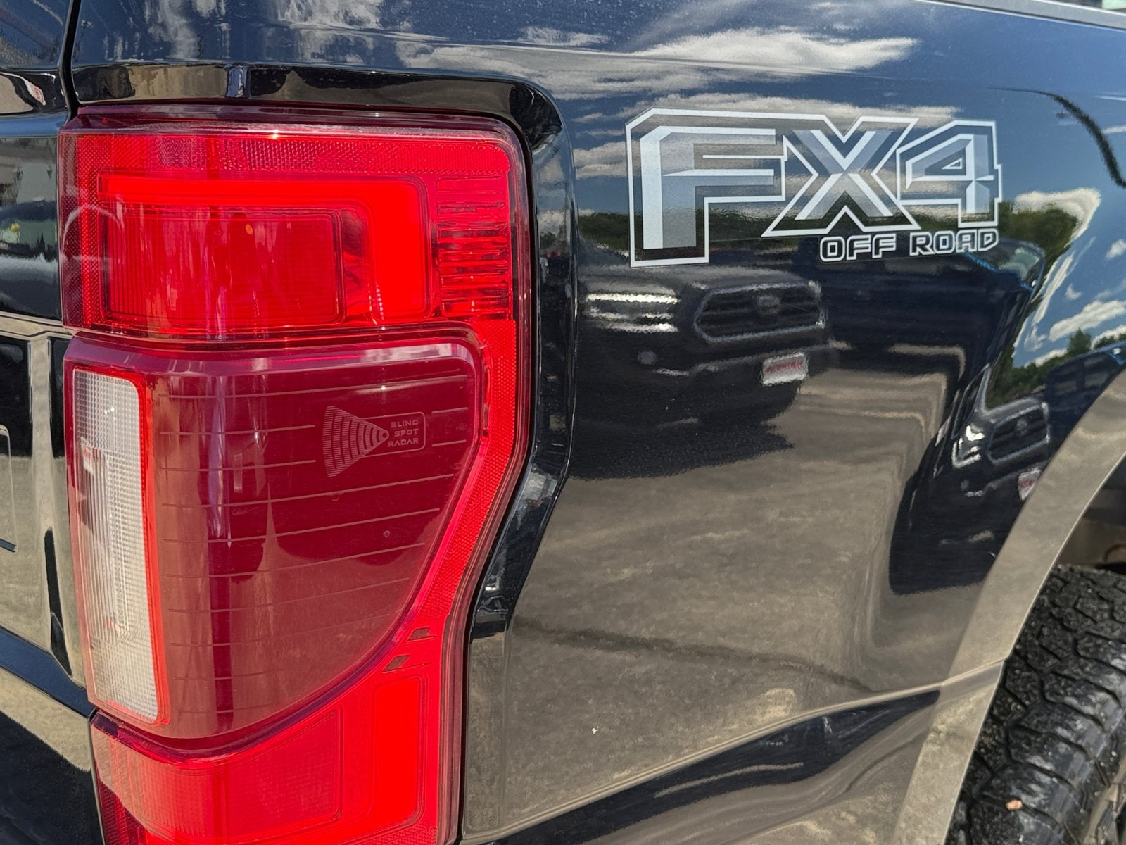 2022 Ford Super Duty F-250 SRW LARIAT