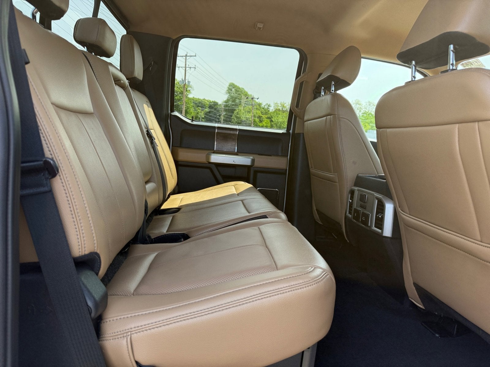 2022 Ford Super Duty F-250 SRW LARIAT