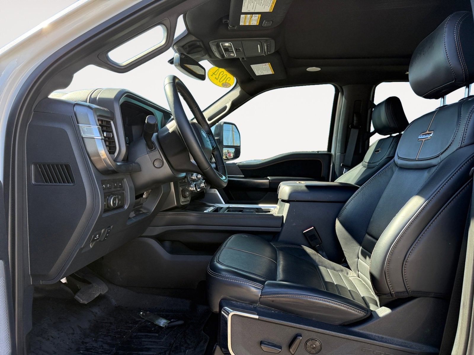 2024 Ford Super Duty F-350 SRW Platinum