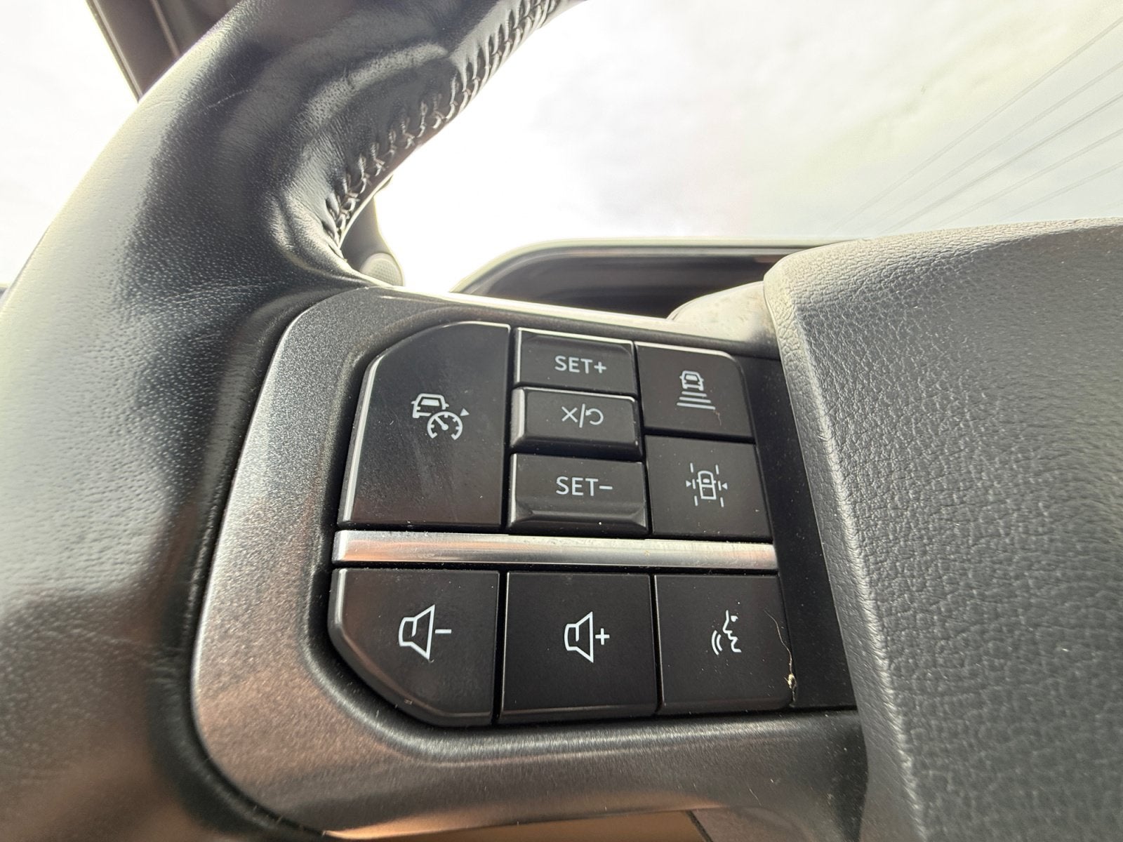 2023 Ford Super Duty F-350 DRW LARIAT