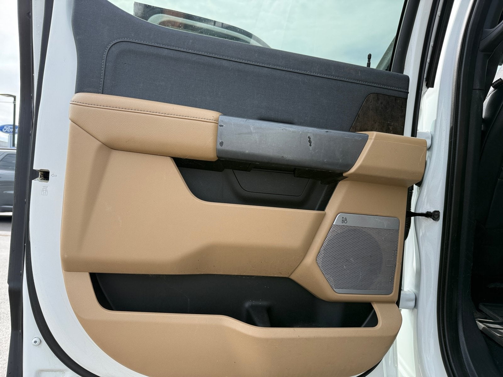 2023 Ford Super Duty F-350 DRW LARIAT