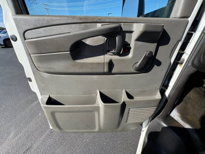 2011 Chevrolet Express Commercial Cutaway Work Van