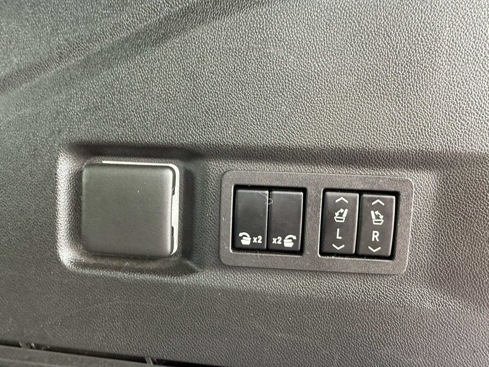 2021 GMC Yukon AT4