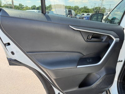 2022 Toyota RAV4 Hybrid LE