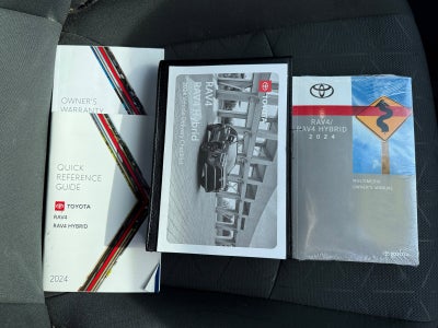 2024 Toyota RAV4 XLE