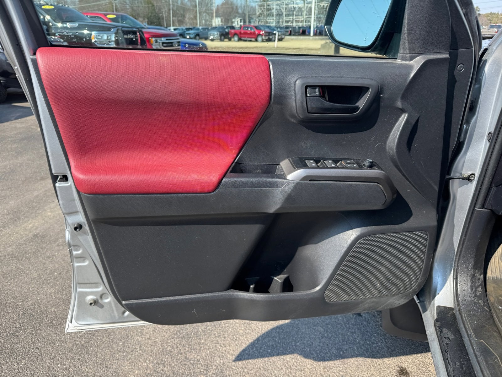 2023 Toyota Tacoma 4WD SR5