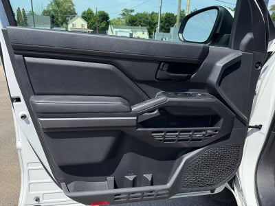 2024 Toyota Tacoma 4WD SR5