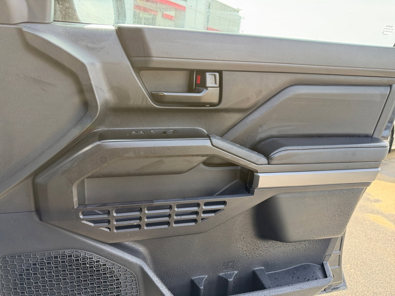 2025 Toyota Tacoma 4WD SR5