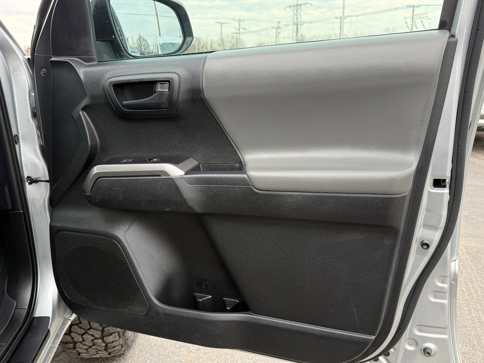 2023 Toyota Tacoma 4WD SR5