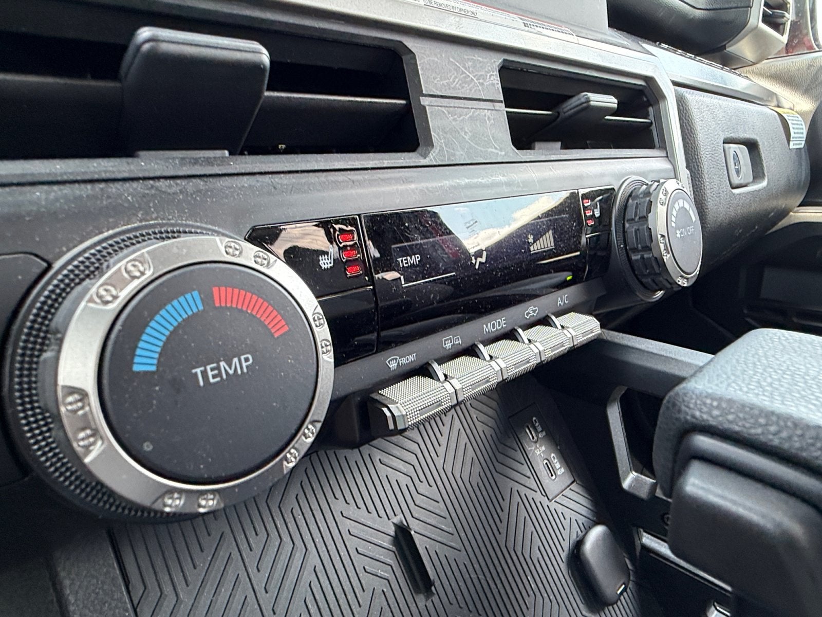 2024 Toyota Tacoma 4WD SR5