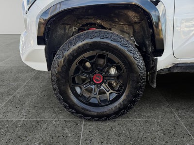 2024 Toyota Tacoma 4WD TRD Pro Hybrid