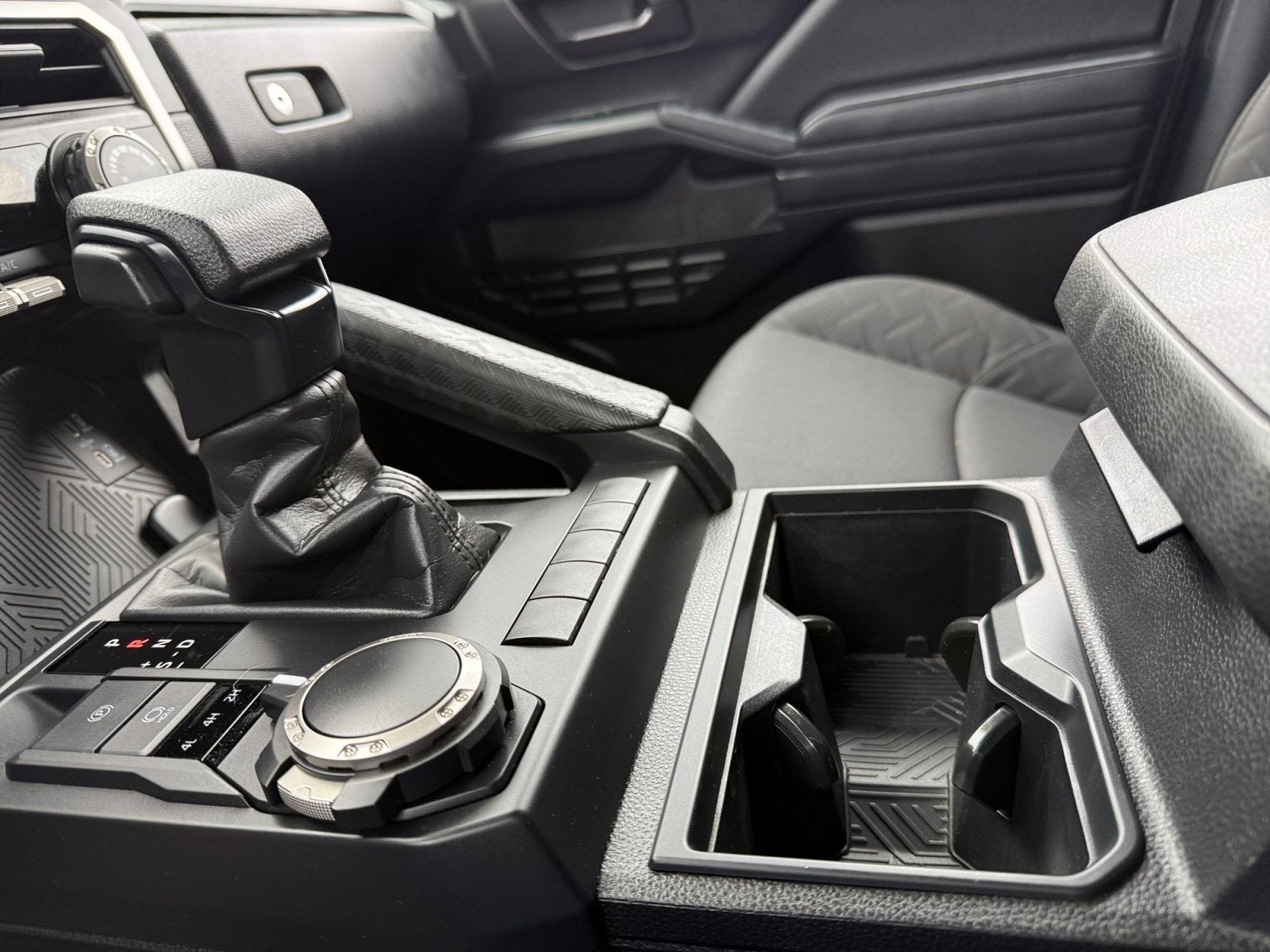 2024 Toyota Tacoma 4WD SR