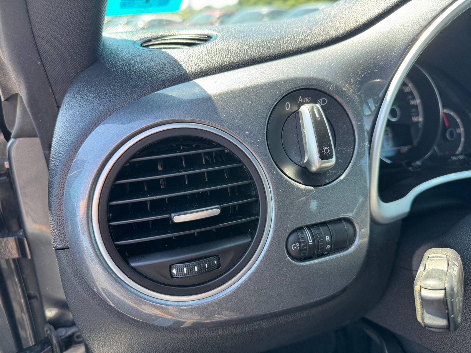 2017 Volkswagen Beetle 1.8T SE