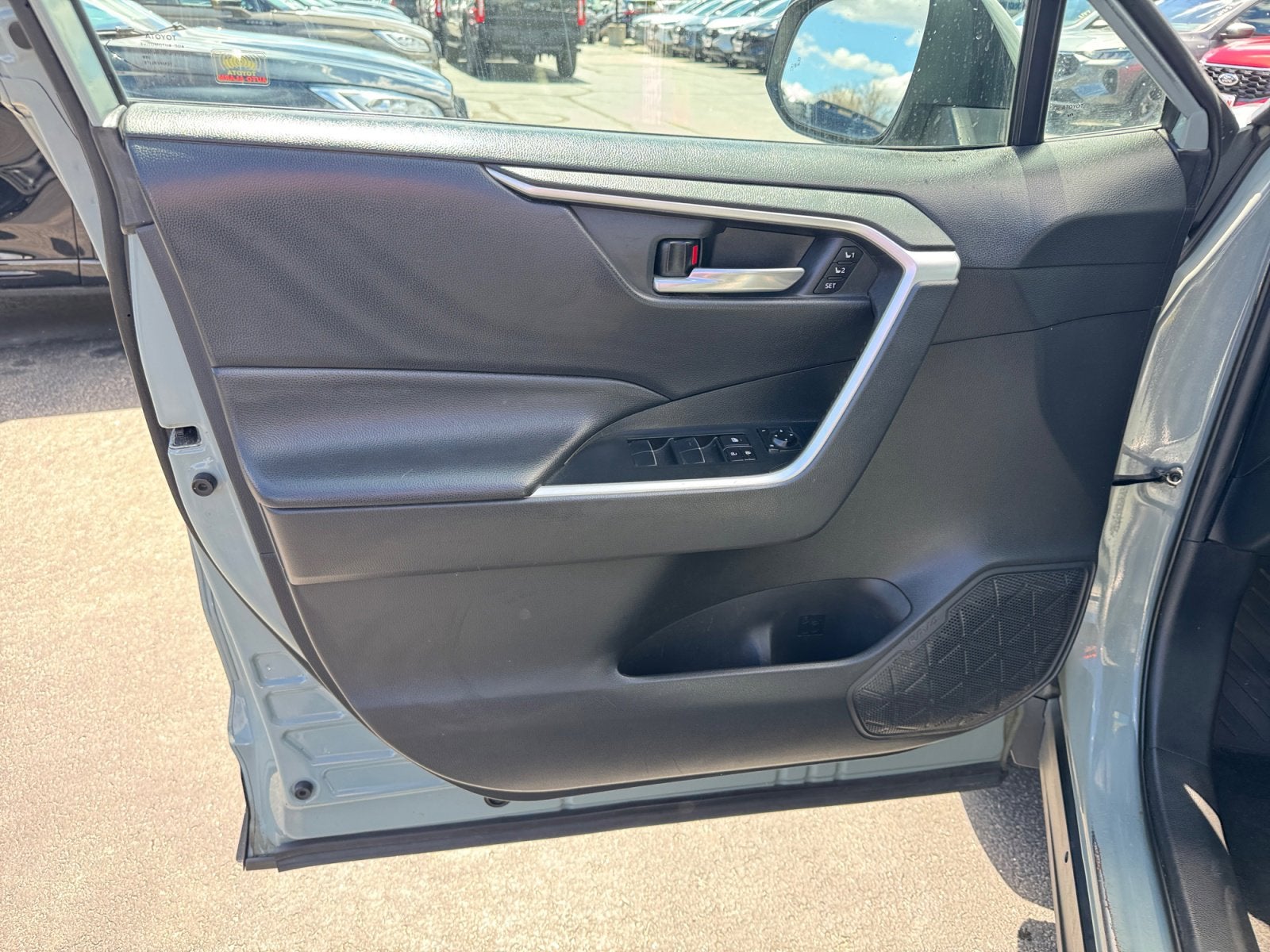 2021 Toyota RAV4 Hybrid XLE Premium