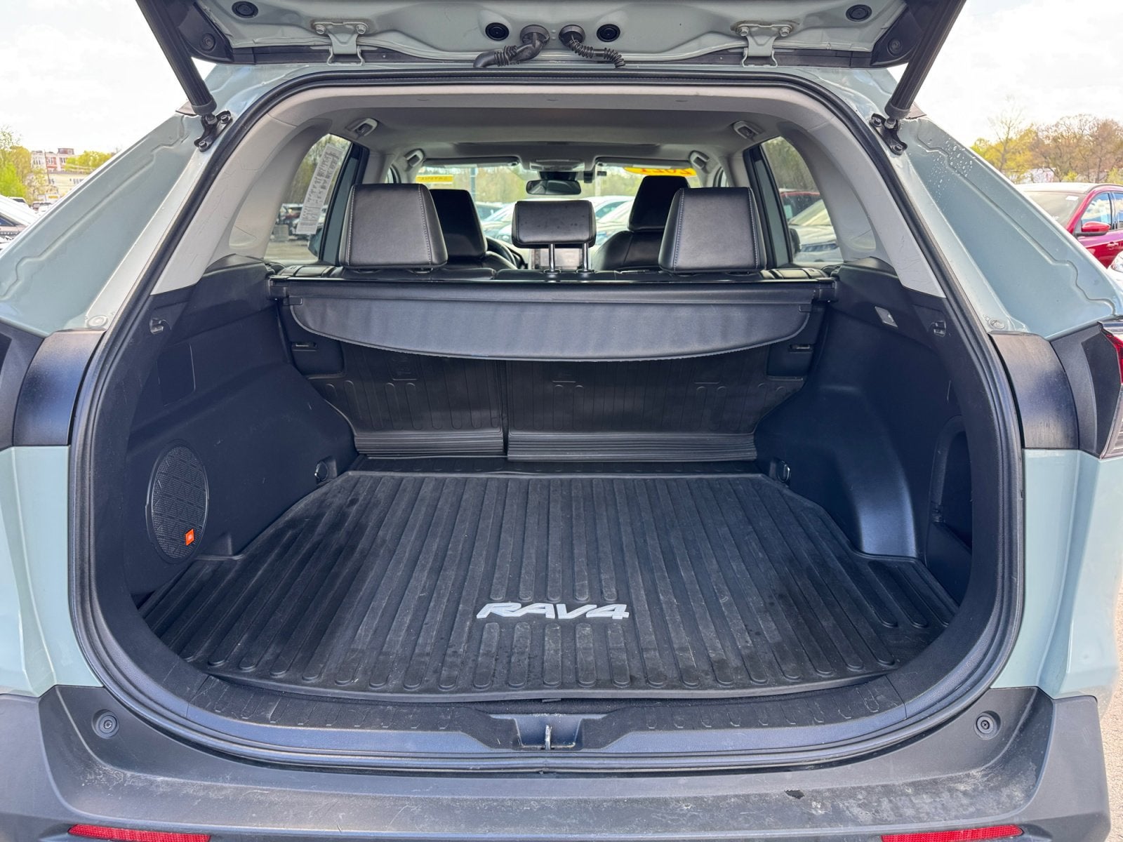 2021 Toyota RAV4 Hybrid XLE Premium