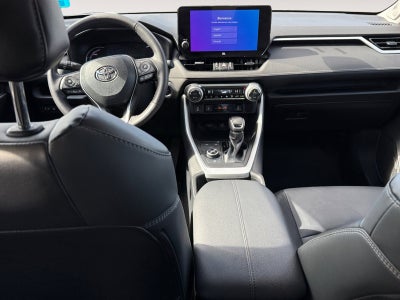 2023 Toyota RAV4 Hybrid XLE Premium