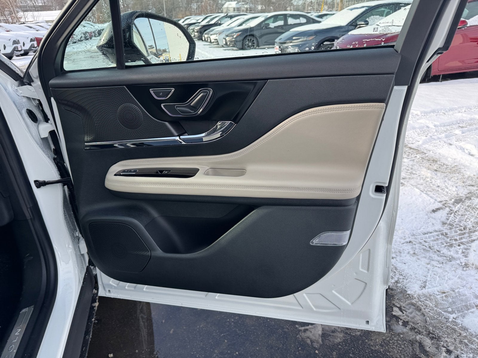 2026 Lincoln Corsair Premiere