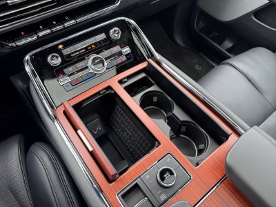 2024 Lincoln Navigator L Reserve