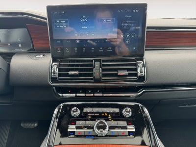 2024 Lincoln Navigator L Reserve