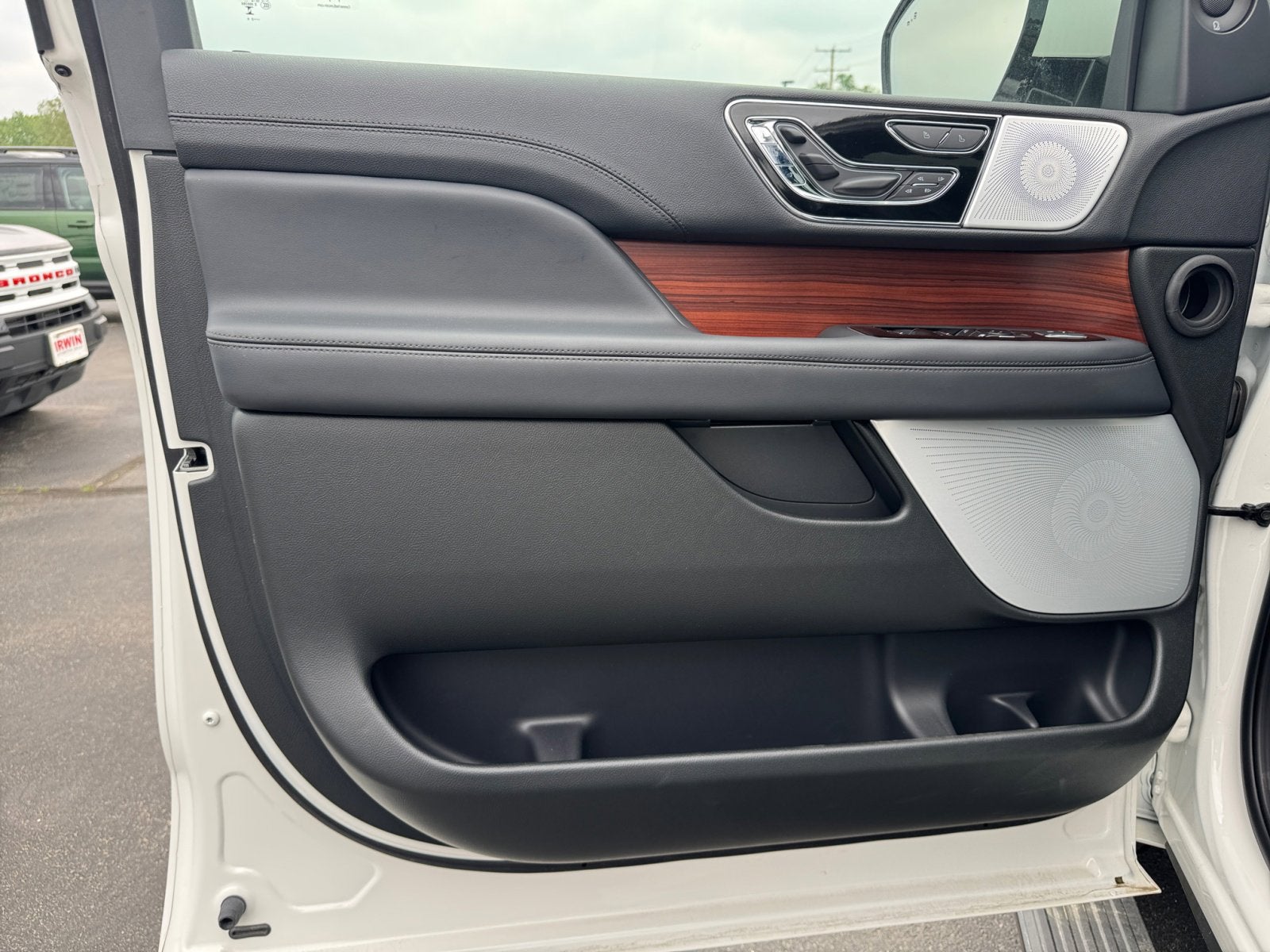 2024 Lincoln Navigator L Reserve