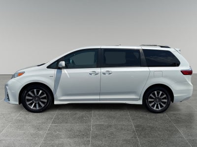 2020 Toyota Sienna XLE