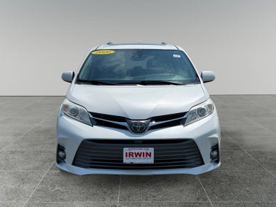 2020 Toyota Sienna XLE