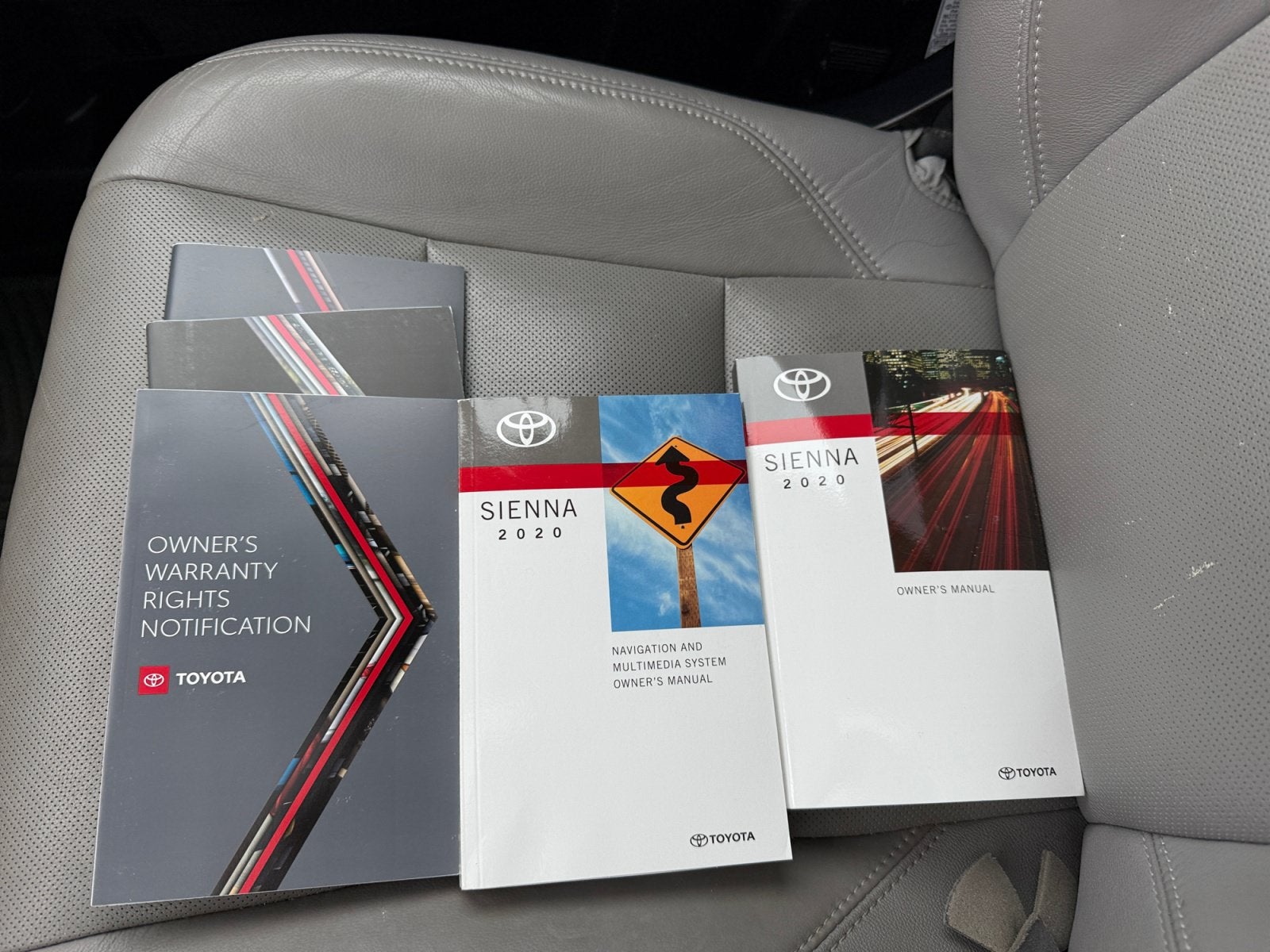 2020 Toyota Sienna Limited Premium