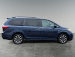 2020 Toyota Sienna XLE