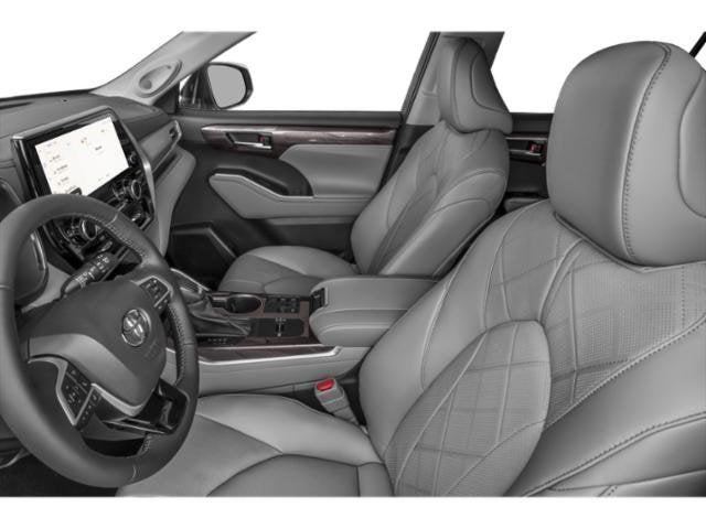 2025 Toyota Highlander Hybrid Platinum