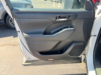 2023 Toyota Highlander XLE