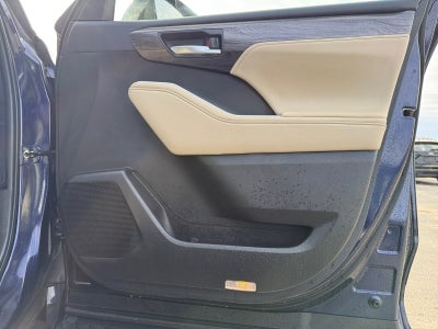 2023 Toyota Highlander Platinum