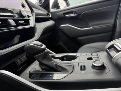 2024 Toyota Highlander XSE